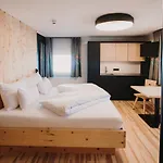 Alpin - & 4*