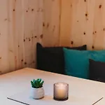Hotel Alpin - &