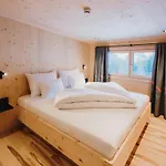 Hotel Alpin - &