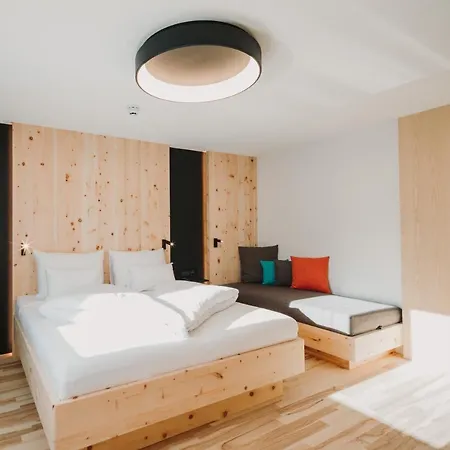 Hotel Alpin - & 4*