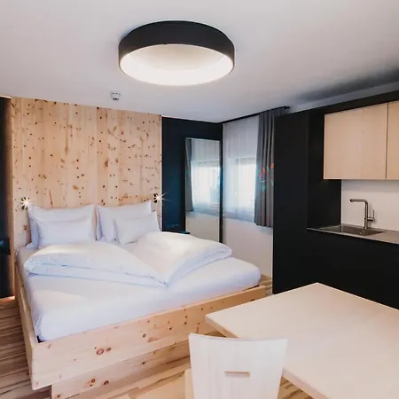 فندق Alpin - & 4*