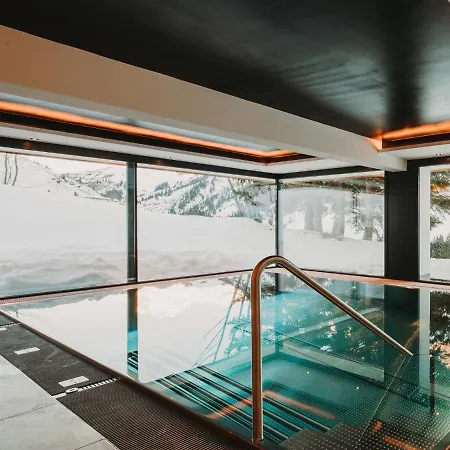 Alpin - & فندق 4*