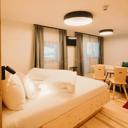 Alpin - & 4* Warth (Vorarlberg)
