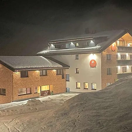 Hotell Alpin - &