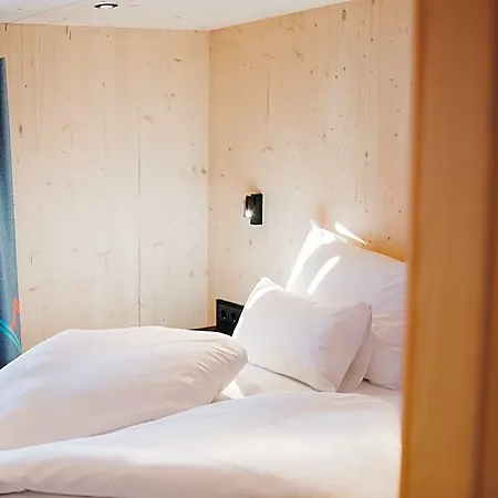 Alpin - & Hotell Warth (Vorarlberg)