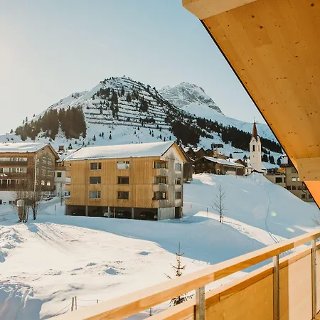 Hotel Alpin - &