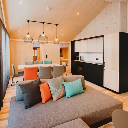 Alpin - & 4* Warth (Vorarlberg)