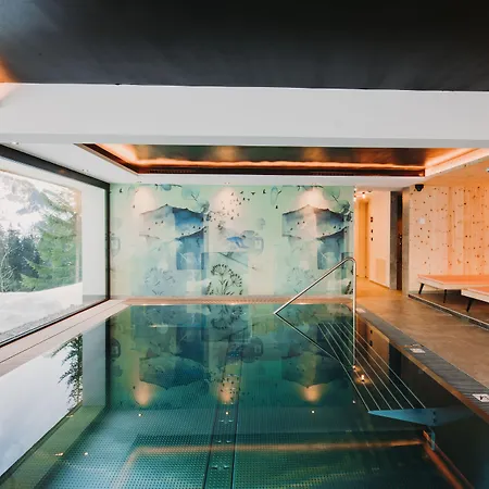 Hotel Alpin - &